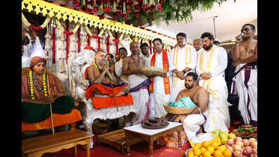 TTD chief BR Naidu attends consecration ceremony of 71st pontiff of Kanchi mutt