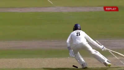 Watch: Lancashire cricketer accidentally drops mobile phone while running between wickets in County Championship
