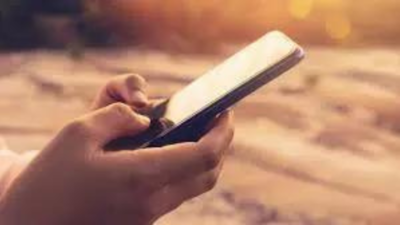 Greece launches state app to limit children's screen time