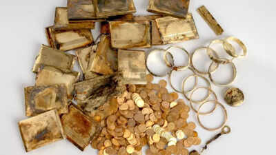 Hikers stumble upon hidden treasure worth $680,000: You won't believe where it was!