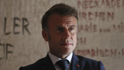 France President Emmanuel Macron says the US is committing an error by withdrawing researchers’ visas: Nobody could …