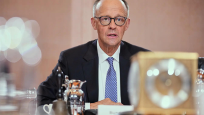 France, Germany say to cooperate more closely on defence