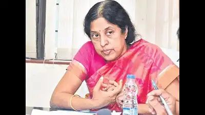 No relief for sr IAS officer in OMC case, SC asks Telangana HC to hear case afresh