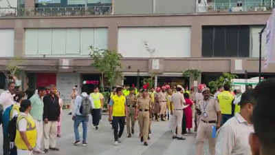 Mall-function: At Select Citywalk in south Delhi, defence drill fails to hit the mark