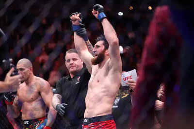 “Epic roasting” - Fans go crazy after UFC champion Magomed Ankalaev claims to have hacked Alex Pereira’s X account