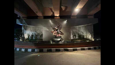 Scrap art installation adding beauty to Kashi crossings