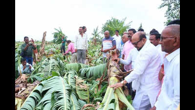 Minister Patil visits rain-hit areas in Jalgaon & Chopda talukas