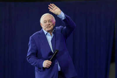 Jerry Jones retirement rumors swirl after Cowboys' bold moves—but insiders say he’s still running the show