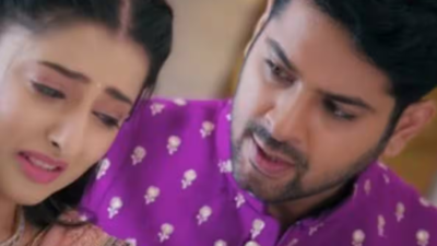 Anupamaa: Prarthana rushes to Anupama to seek help against Gautam's torture; Moti Baa refuses to believe