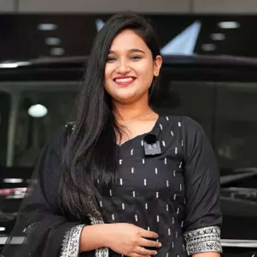 Mahak Kapoor aka her_garage_yt