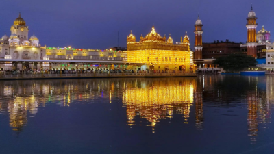 Footfall dips at Golden Temple as tourists avoid Amritsar