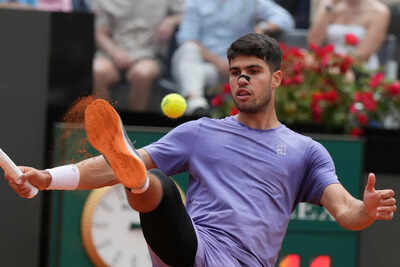 Carlos Alcaraz shines in injury comeback, cruises past Dusan Lajovic at Italian Open