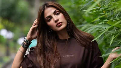 Roadies fame Rhea Chakraborty pens heartfelt open letter as a Fauji Daughter: ‘I stand with you’