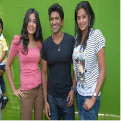 Anna Bond music launch on April 2