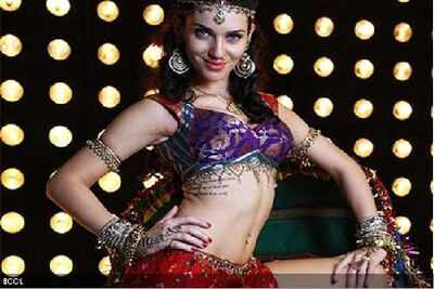 Scarlett's hot in Sandalwood