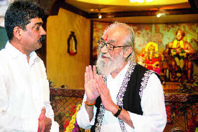 Nitin Chandrakant Desai and other M-town stars at Ganesh utsav in Pune