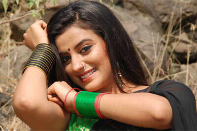 Khesari and Akshara paired in Thok Deb
