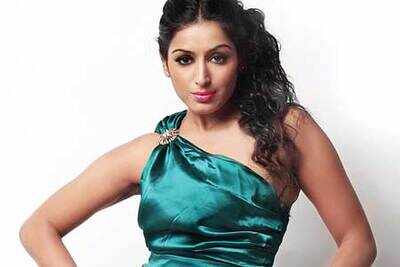 Padmapriya says no to manager