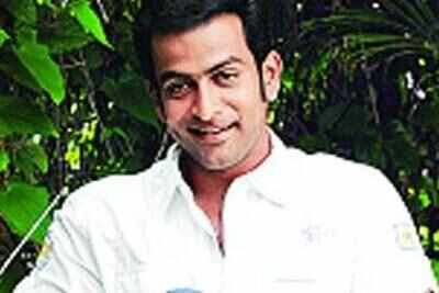 Prithviraj in London Bridge