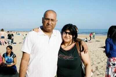 NRI offers to stay away from family if child returned to wife