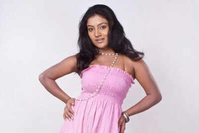 Mamatha Rahuth in Hindi Album