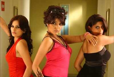 Mukta's glam avtar in 'Popcorn'