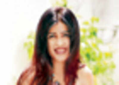 <arttitle>Shibani’s an English <i>mem</i>?</arttitle>