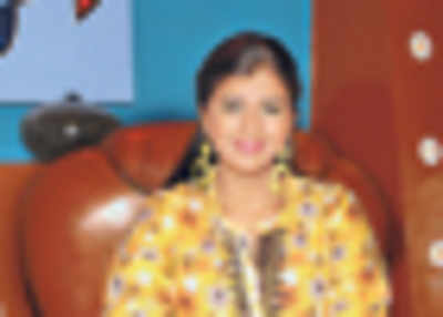 Swarnamalya 
 back with a bang!