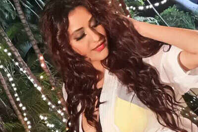 Rakhee Tripathi goes bold in 'Dariya Dil'