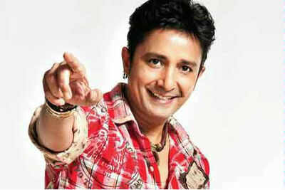 Sukhwinder sings for free