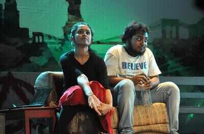 Lok premieres new play featuring Shataf Figar