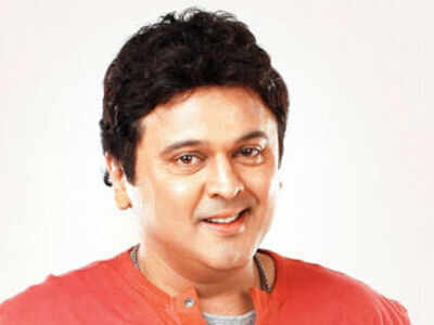 Funnyman Ali Asgar turns writer