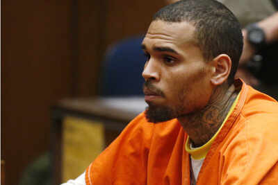 Judge rejects request to dismiss Chris Brown case