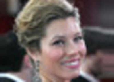 Biel thankful for her attractive looks