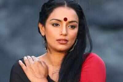 Shwetha Menon to don three get-ups !