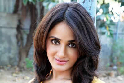 Parul Yadav bags film with Srinagara Kitty