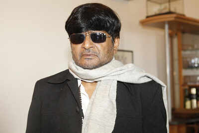 Raghubir Yadav goes blind for Pocket Gangsters
