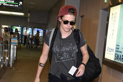 Kristen Stewart, Nicholas Hoult go zip-lining in Singapore