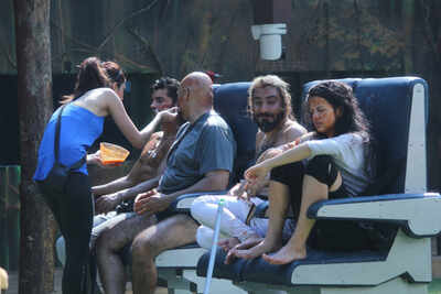 Bigg Boss 8: Gautam Gulati abuses Karishma Tanna