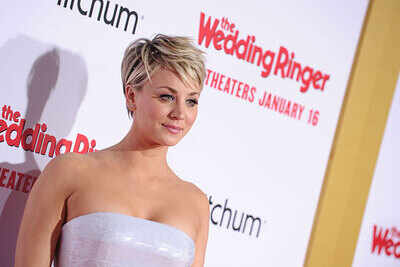 Kaley Cuoco forgets to thank husband at PCA