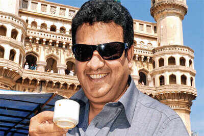 Gullu Dada, chai and Charminar