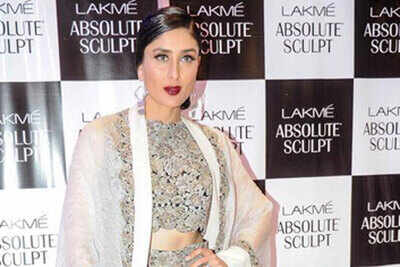Kareena Kapoor Khan walks the ramp for Anamika Khanna at Lakmé Fashion Week Summer Resort 2015 in Mumbai