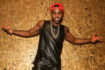 Jason Derulo does not want to 'settle down' right now