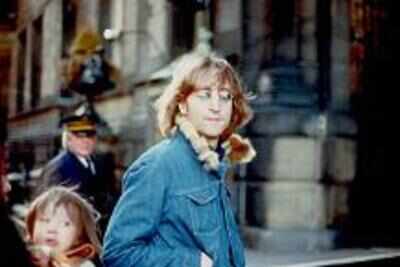 John Lennon's first wife dies of cancer