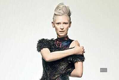 <arttitle>Tilda Swinton<i> </i>shocks with her feminine new look</arttitle>