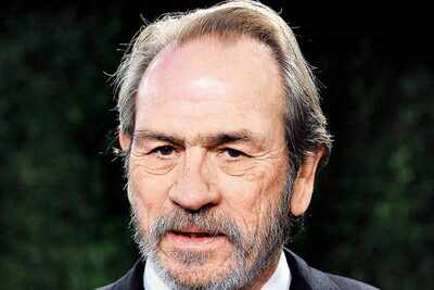 Tommy Lee Jones joins Matt Damon in Bourne Sequel