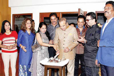 Pratap Sarnaik hosts an intimate party for Suresh Wadkar in Mumbai