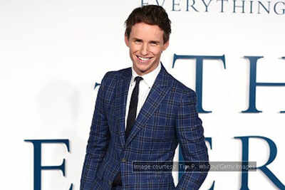 Eddie Redmayne transforms into beautiful woman in new film's trailer