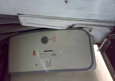 Man tries to open jet door at 30,000ft