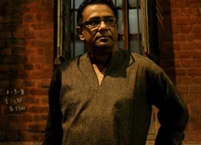 I believe in physical love: Kamaleswar Mukherjee